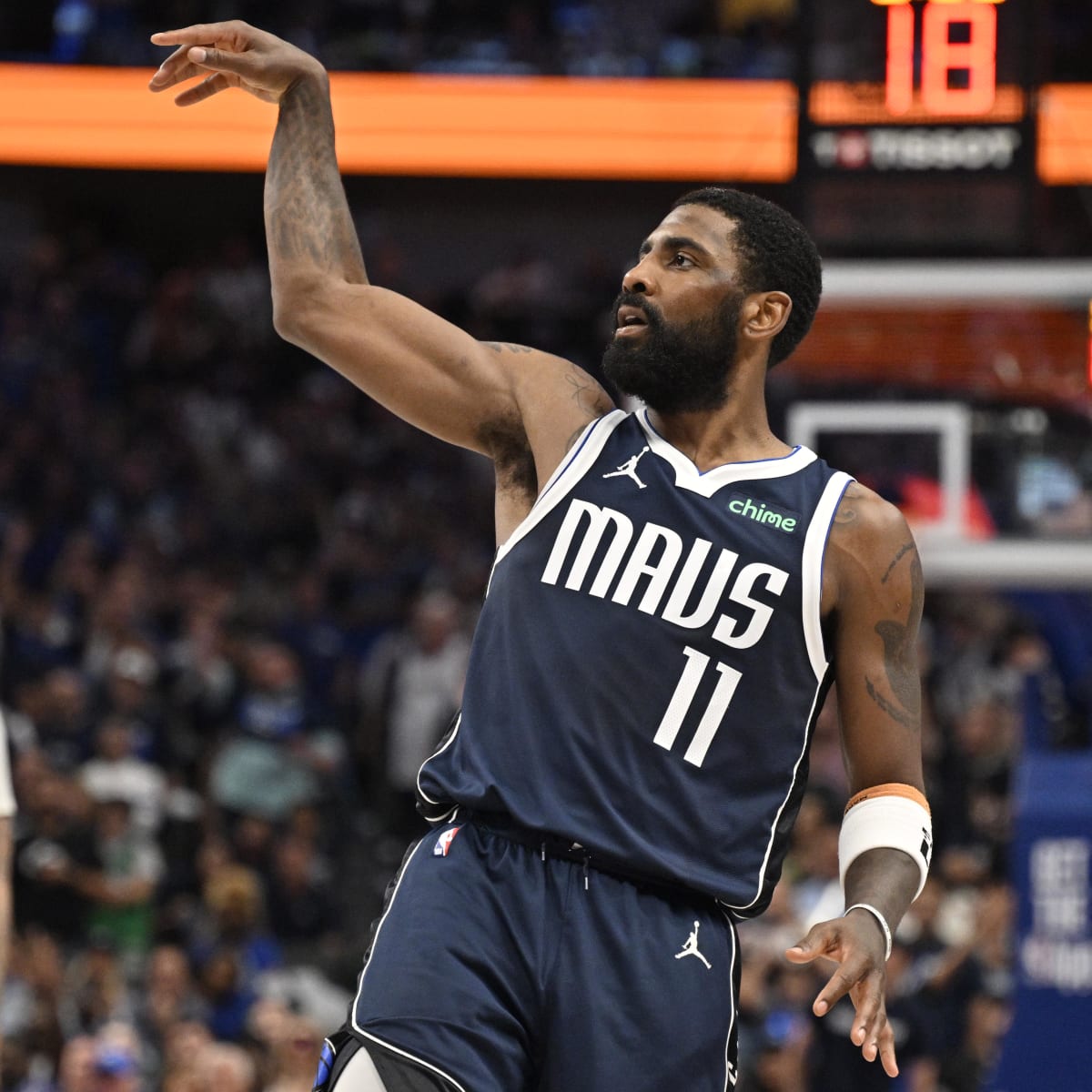 Kyrie shooting sleeve store