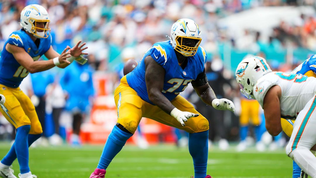 Los Angeles Chargers offensive guard Mekhi Becton