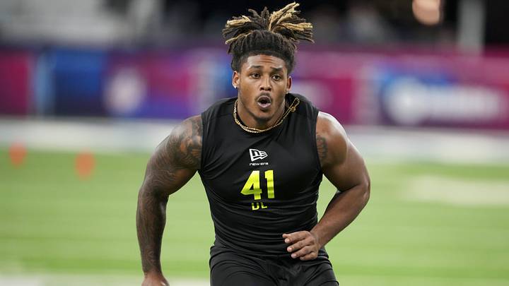 Feb 26, 2026; Indianapolis, IN, USA; Texas A&M defensive lineman Cashius Howell (DL41) during the NFL Scouting Combine  at Lucas Oil Stadium. Mandatory Credit: Kirby Lee-Imagn Images