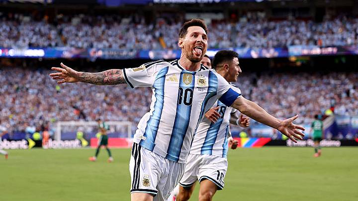 Lionel Messi tuvo una noche histórica en Kansas City al marcar tres goles Lionel Messi tuvo una noche histórica en Kansas City al marcar tres goles