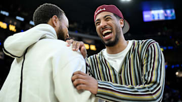 Indiana Pacers guard Tyrese Haliburton (0) and Golden State Warriors guard Stephen Curry (30).