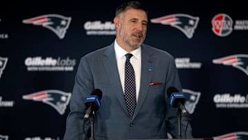 New England Patriots HC Mike Vrabel