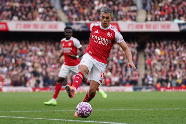 เลอันโดร ทรอสซาร์ด เลอันโดร ทรอสซาร์ด