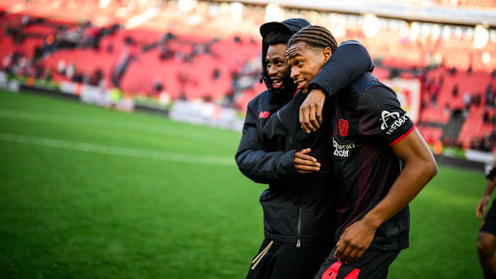 Jeanuel Belocian (rechts) ist im Visier von Borussia Mönchengladbach 