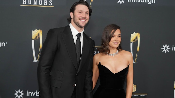 Josh Allen and Hailee Steinfeld on the red carpet before Super Bowl LIX NFL Honors at Saenger Theatre. Josh Allen and Hailee Steinfeld on the red carpet before Super Bowl LIX NFL Honors at Saenger Theatre.