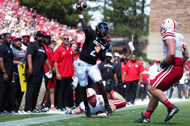 Colorado Buffaloes quarterback Shedeur Sanders (2) throws a pass in the fourth quarter against the Nebraska Cornhuskers at Fo