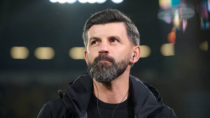 Schalke-Coach Miron Muslic soll im Winter neue Offensivpower bekommen Schalke-Coach Miron Muslic soll im Winter neue Offensivpower bekommen