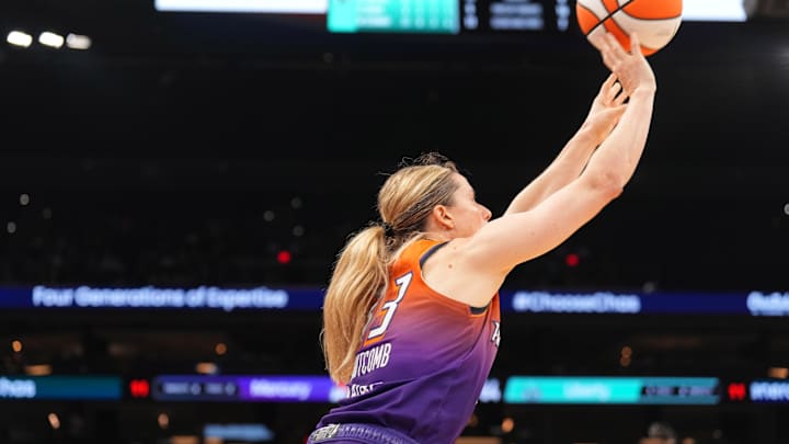 Sep 19, 2025; Phoenix, Arizona, USA; Phoenix Mercury guard Sami Whitcomb (33) shoots against the New York Liberty during the second half of game three of round one for the 2025 WNBA Playoffs at PHX Arena. Mandatory Credit: Joe Camporeale-Imagn Images Sep 19, 2025; Phoenix, Arizona, USA; Phoenix Mercury guard Sami Whitcomb (33) shoots against the New York Liberty during the second half of game three of round one for the 2025 WNBA Playoffs at PHX Arena. Mandatory Credit: Joe Camporeale-Imagn Images