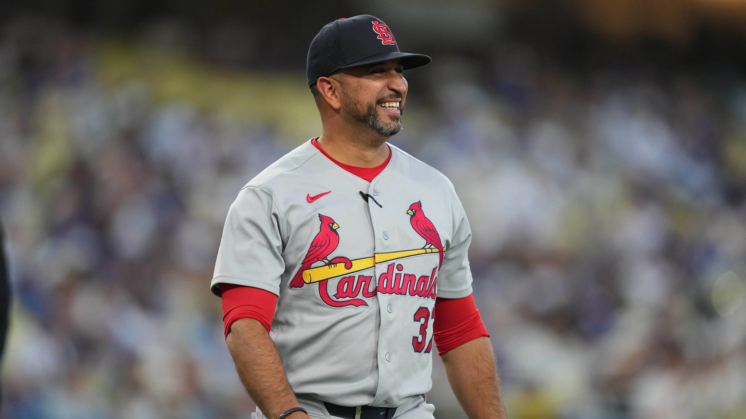 Cardinals' Oli Marmol Blasts Doug Eddings for 'Embarrassing' Hat Incident