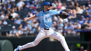 Chicago White Sox v Kansas City Royals
