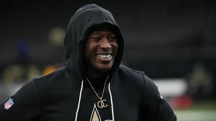 Oct 26, 2025; New Orleans, Louisiana, USA; New Orleans Saints running back Alvin Kamara (41) warms up before a game against the Tampa Bay Buccaneers at Caesars Superdome. Mandatory Credit: Matthew Hinton-Imagn Images