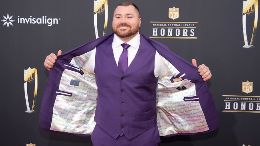 Harrison Phillips has spent three solid years with the Vikings. | Kirby Lee-Imagn Images