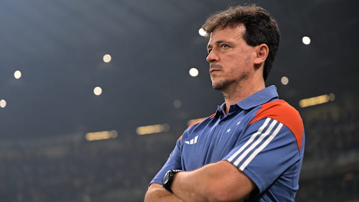 Diniz ainda busca primeira vitória pelo Cruzeiro Diniz ainda busca primeira vitória pelo Cruzeiro