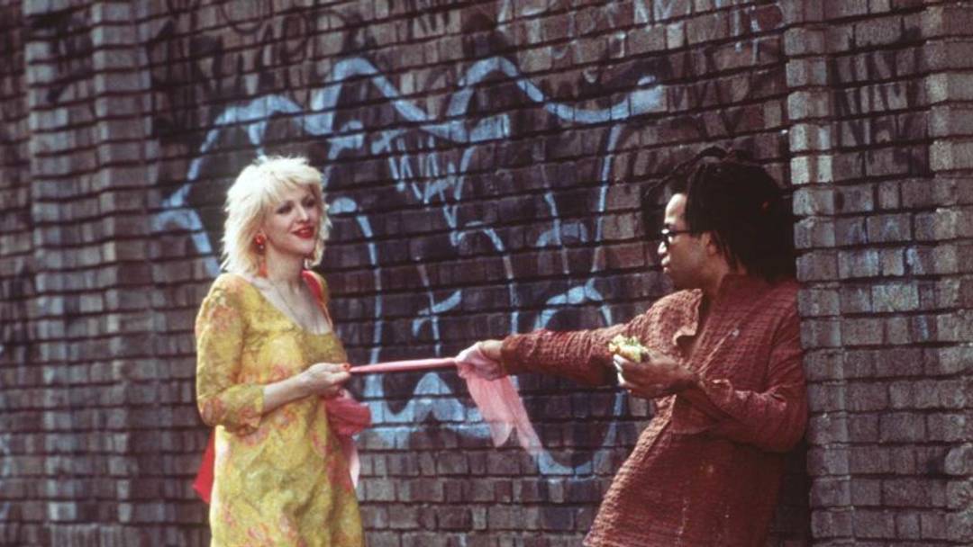 Courtney Love and Jeffrey Wright in "Basquiat"