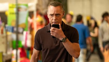 CHICAGO P.D. -- "Open Wounds" Episode 1302 -- Pictured: Jason Beghe as Hank Voight 