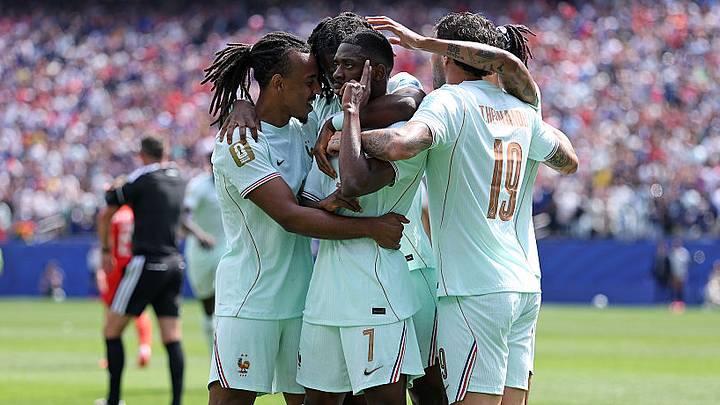 Dembélé evita la euforia tras liderar el triunfo de Francia sobre Noruega