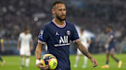 Camisa 10 do PSG diz que cobrança precisa existir dentro das quatro linhas