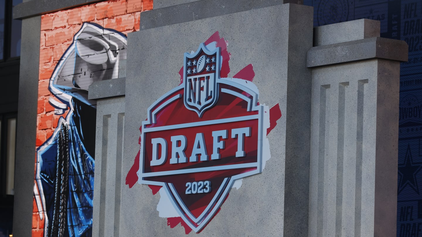 Grading the latest 2024 mock drafts for the Kansas City Chiefs