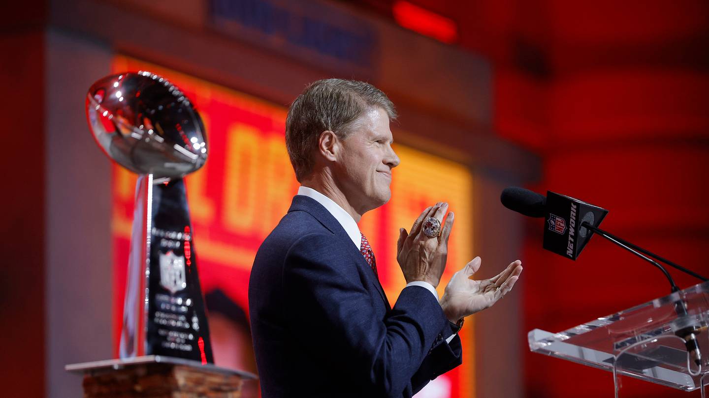 How does Hollywood Brown affect the KC Chiefs' primary draft plans? - Vimarsana News