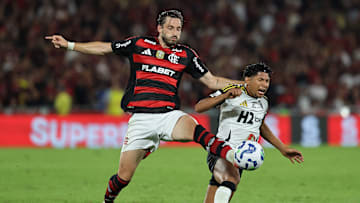 Flamengo fez jogo abaixo, mas conquistou vitória fundamental