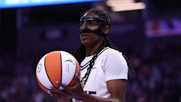 Aug 11, 2025; San Francisco, California, USA; Golden State Valkyries guard Tiffany Hayes (15) between plays against the Connecticut Sun during the second quarter at Chase Center. Mandatory Credit: Kelley L Cox-Imagn Images