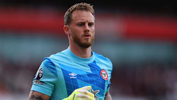 Mark Flekken hütet derzeit das Tor vom FC Brentford.