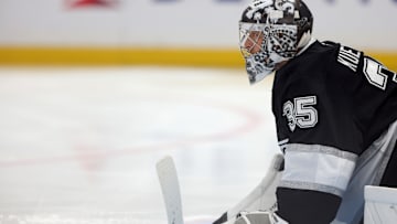 Vancouver Canucks v Los Angeles Kings