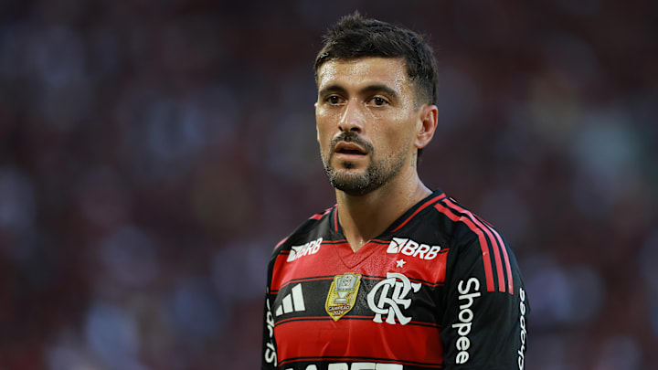 Flamengo visita o Ceará com foco em se manter na liderança do Brasileirão Flamengo visita o Ceará com foco em se manter na liderança do Brasileirão