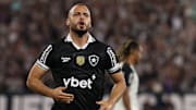 Arthur Cabral deve ser um dos titulares do Botafogo contra o Bahia