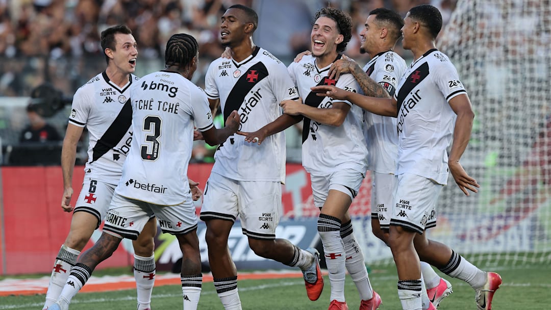 Vasco enfrentará o Fluminense pelo Brasileirão 2025 Vasco enfrentará o Fluminense pelo Brasileirão 2025