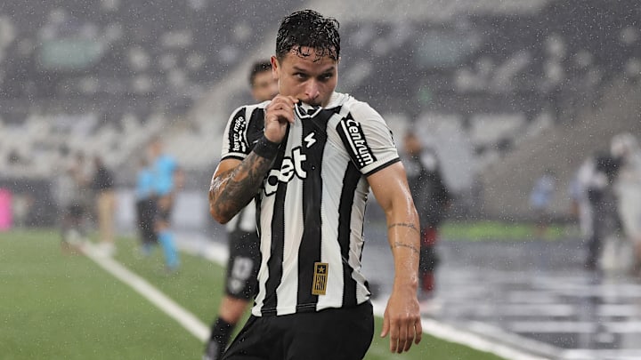 Botafogo terá pelo menos dois europeus pela frente no Mundial Botafogo terá pelo menos dois europeus pela frente no Mundial