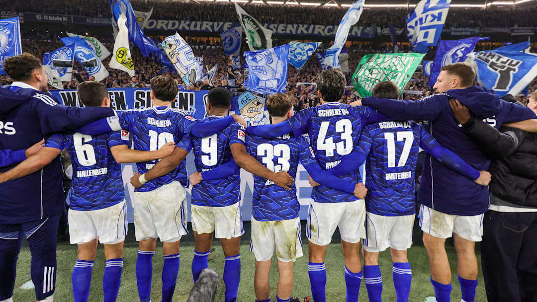 Schalke 04 ist vorübergehend wieder Tabellenführer der 2. Bundesliga