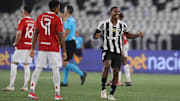 Botafogo levou a melhor no duelo do primeiro turno