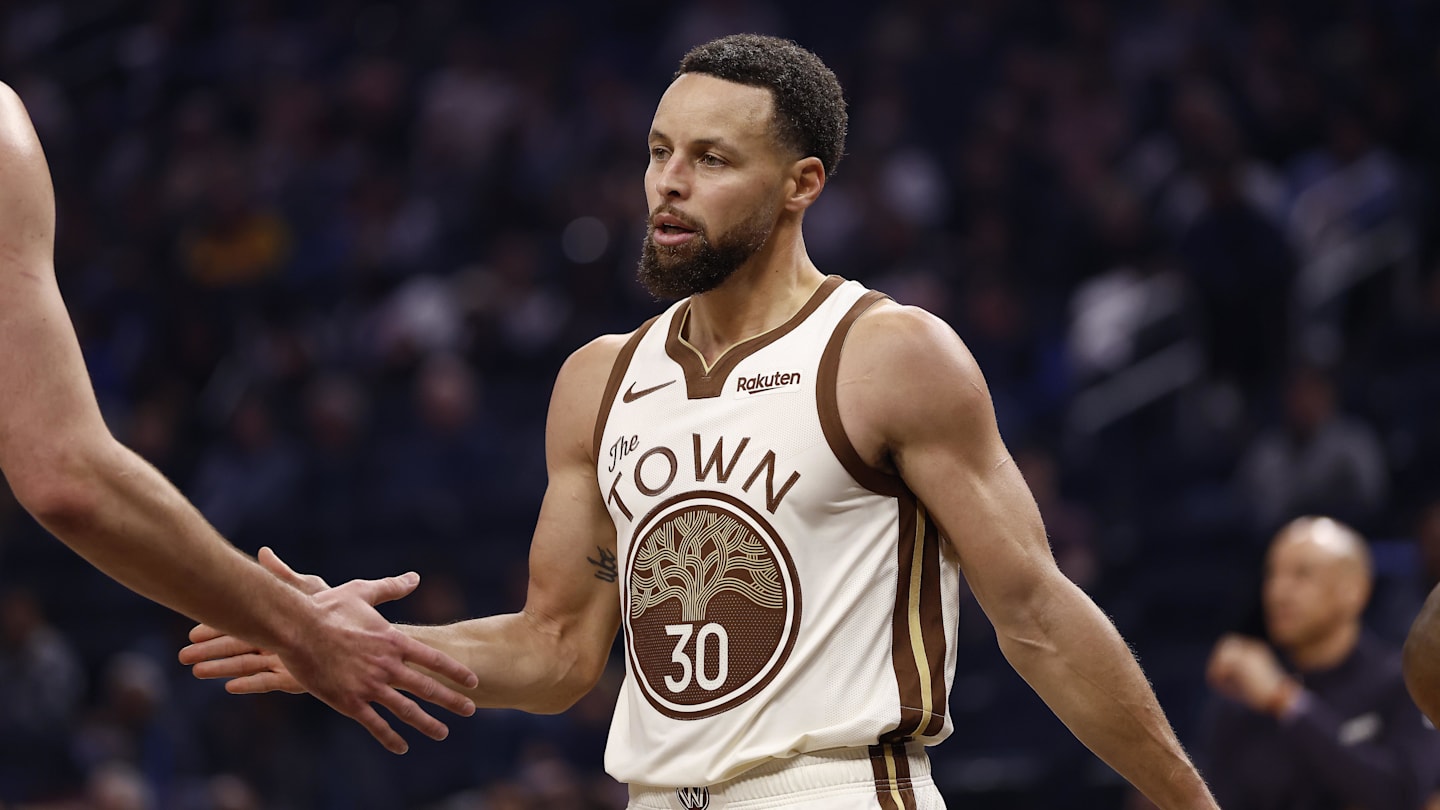 Hawks vs. Warriors Prediction, Odds and Best NBA Prop Bets for Sunday, Jan. 11