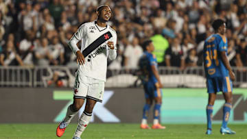 Rayan é o artilheiro do Vasco na "era Diniz"