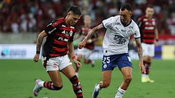 Flamengo enfrenta o Bahia em Salvador neste domingo, 5