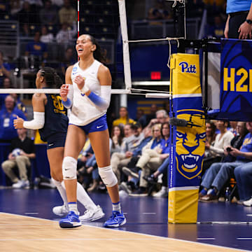 Pitt Volleyball Right Side Hitter Olivia Babcock 