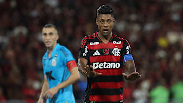 O futuro de Bruno Henrique continua em aberto 