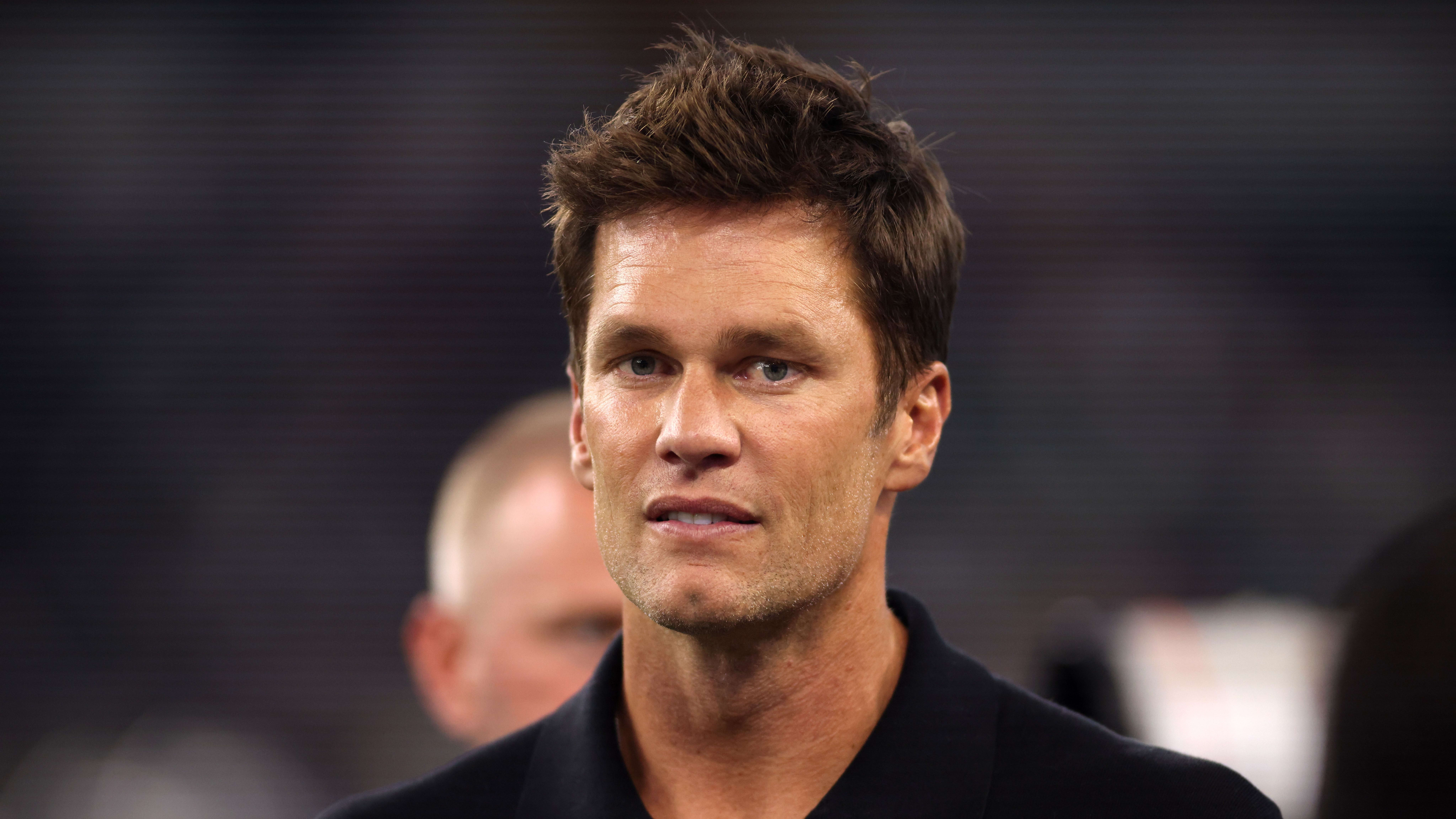 Kim K Flames Ex-Bucs QB Tom Brady and Shuts Down Dating Buzz!