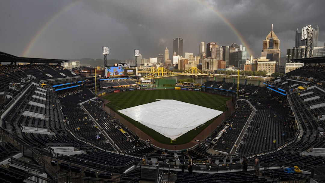 Pirates rain delay