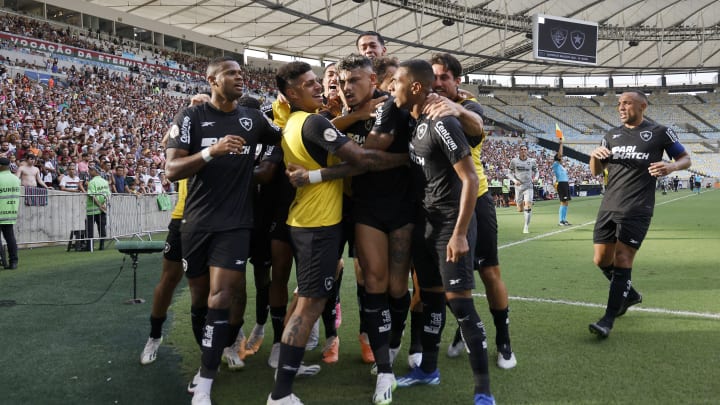 Botafogo se aproveitou de desorganização do Fluminense e venceu bem no Maracanã Botafogo se aproveitou de desorganização do Fluminense e venceu bem no Maracanã
