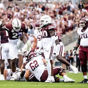 Mississippi State Defensive Lineman Kedrick Bingley-Jones (#22) during the game between the Eastern Kentucky Colonels and the Mississippi State Bulldogs at Davis Wade Stadium at Scott Field in Starkville, MS.