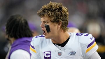 Minnesota Vikings v Chicago Bears