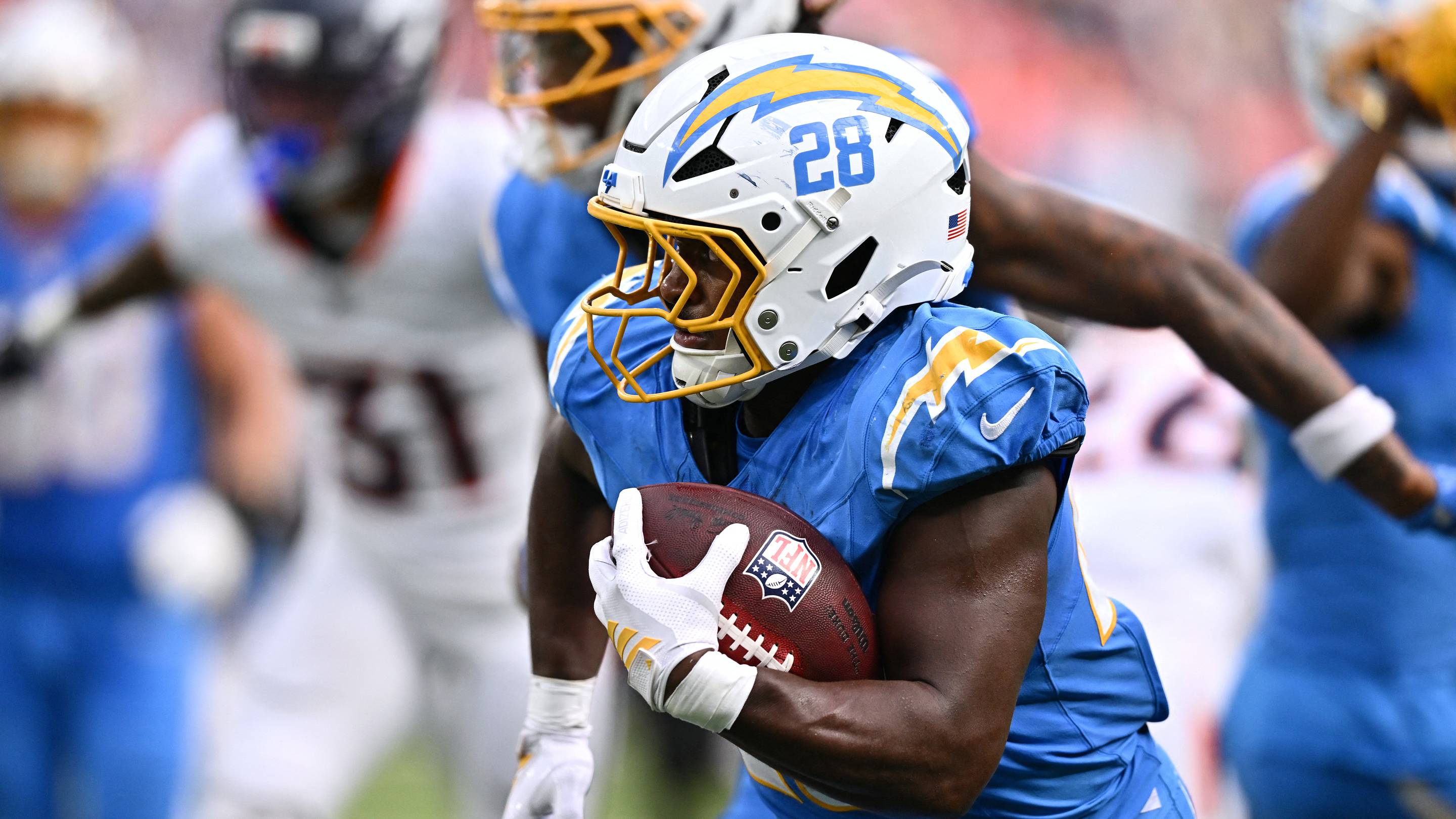 Chargers Stock Report: Three Players Rising and Two Falling After Week 5
