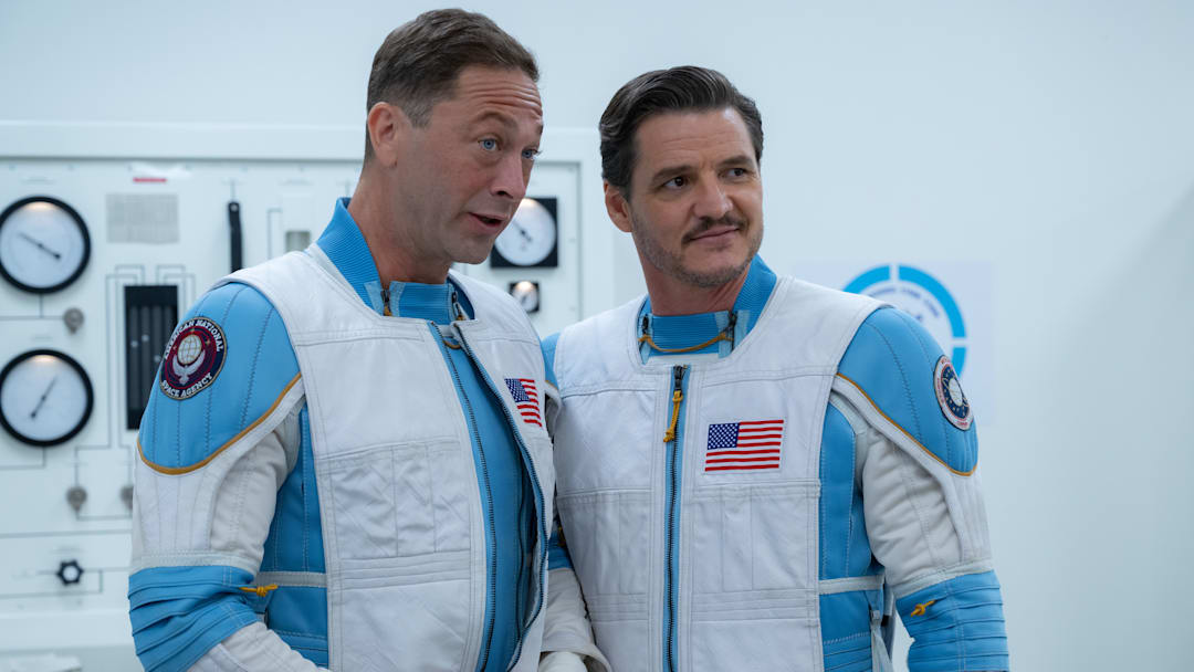 (L-R): Ebon Moss-Bachrach as Ben Grimm/The Thing and Pedro Pascal as Reed Richards/Mister Fantastic in 20th Century Studios/Marvel Studios' THE FANTASTIC FOUR: FIRST STEPS. Photo by Jay Maidment. © 2025 20th Century Studios / © and ™ 2025 MARVEL.