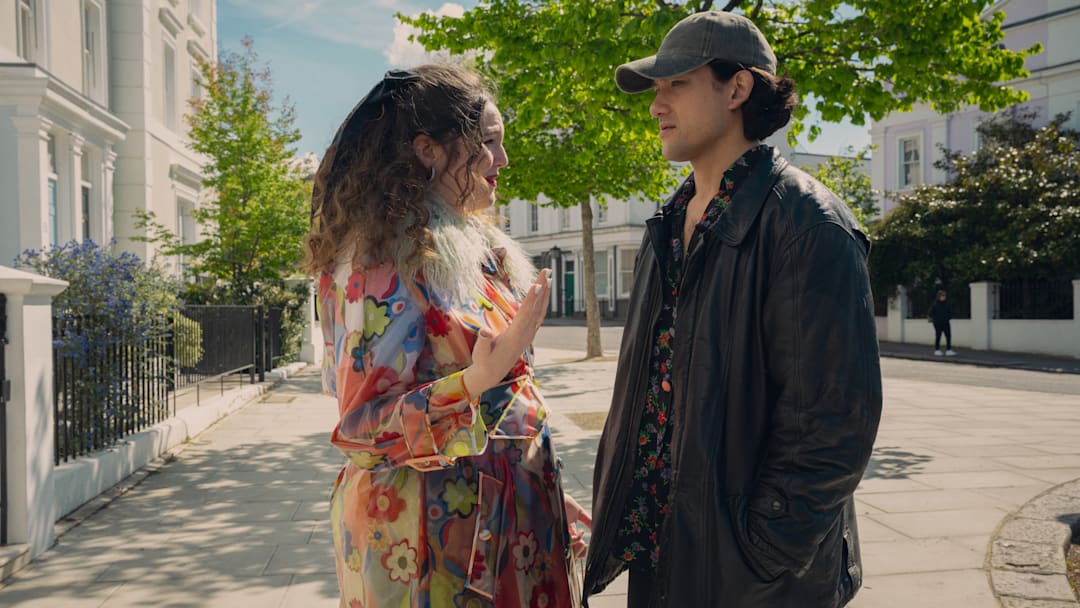 Megan Stalter and Will Sharpe in Too Much on Netflix