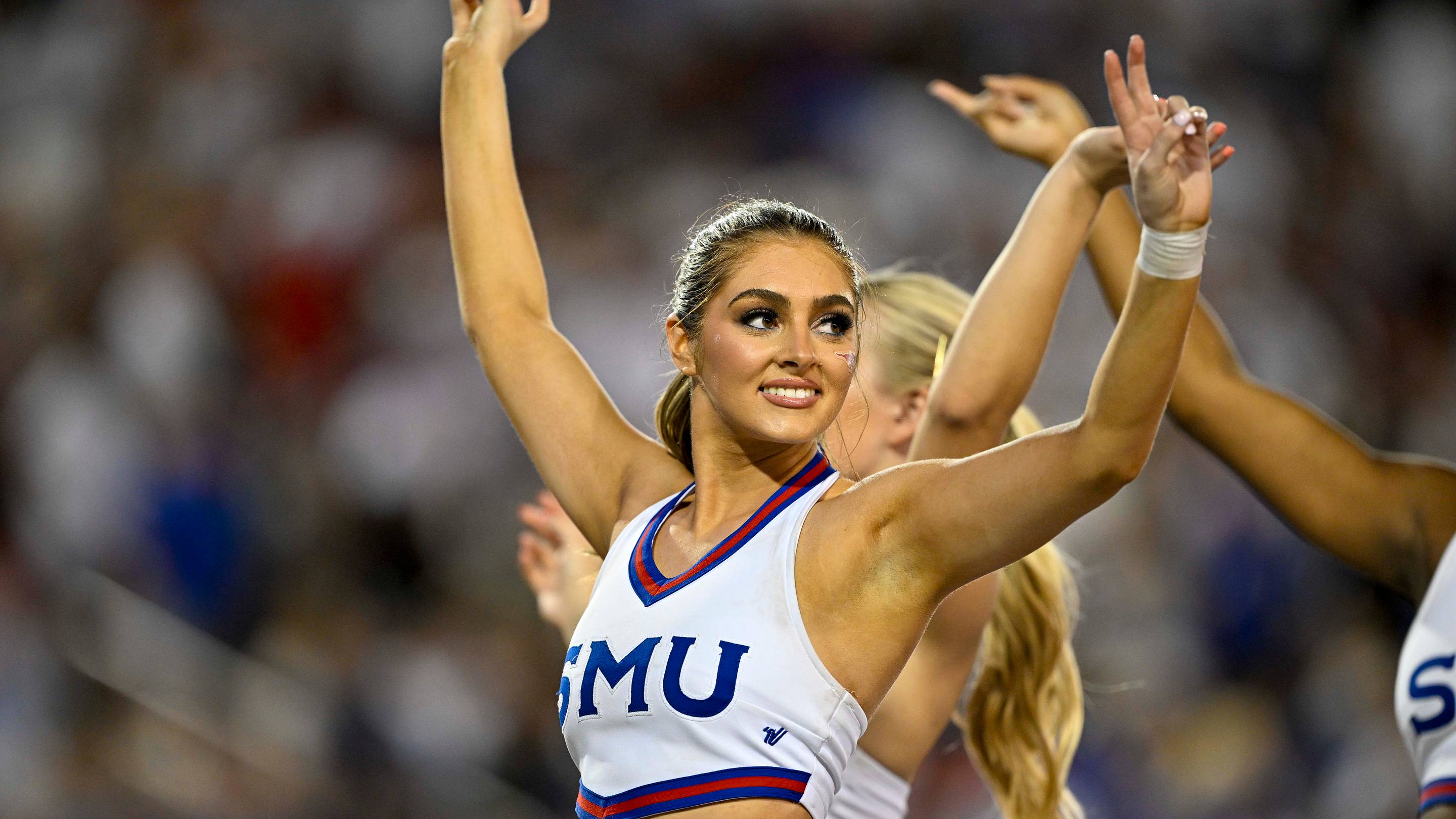 College Football Games on TV Today: Week 1 Schedule, Prediction for Monday