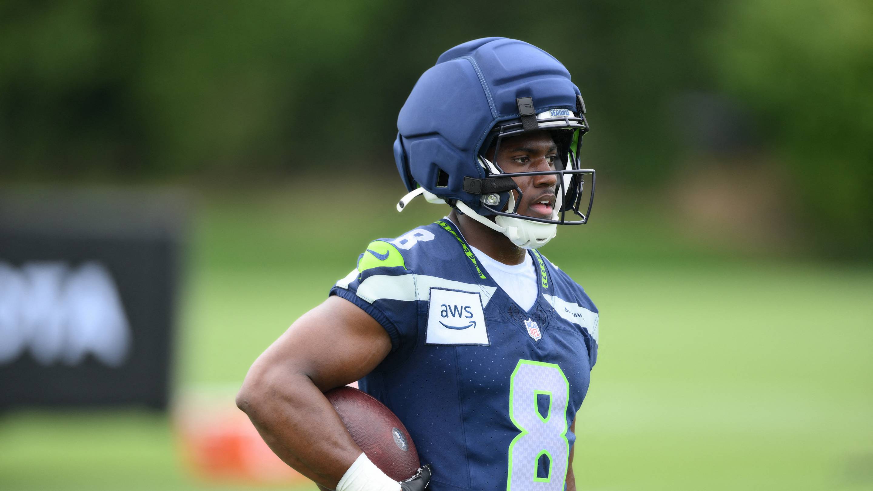 Fantasy Football Injury Impact: Jadarian Price Goes Inactive, Emanuel Wilson and George Holani Rise