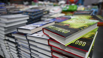 US-ECONOMY-RETAIL-BOOKS