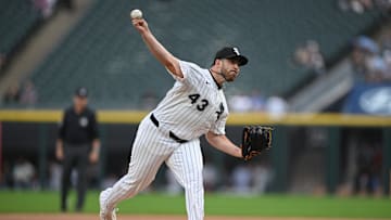 Kansas City Royals v Chicago White Sox